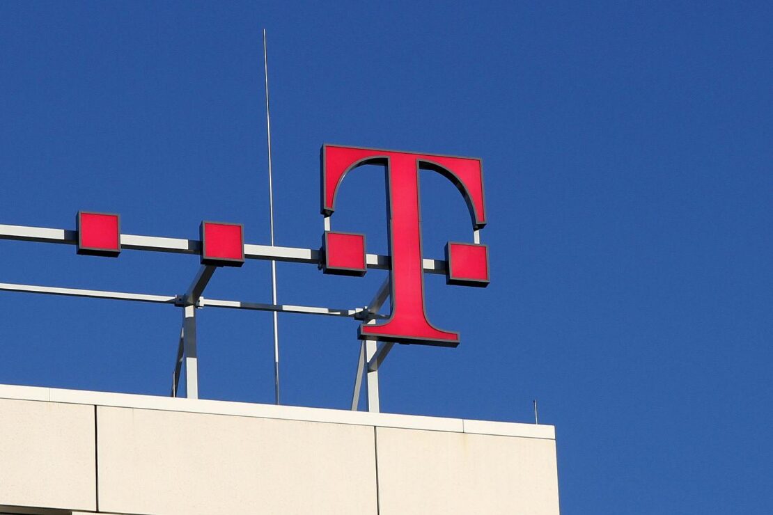 Telekom will erstmals KI-Brille präsentieren