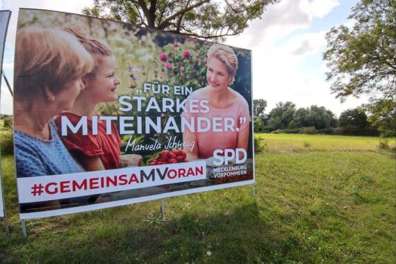 SPD-Plakat zur Landtagswahl; Thema Vetternwirtschaft und politische Verstrickungen in Mecklenburg-Vorpommern.