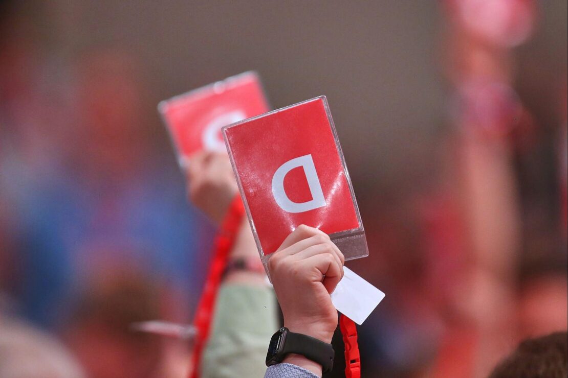 Auch SPD stimmt Koalition mit CDU in Brandenburg zu