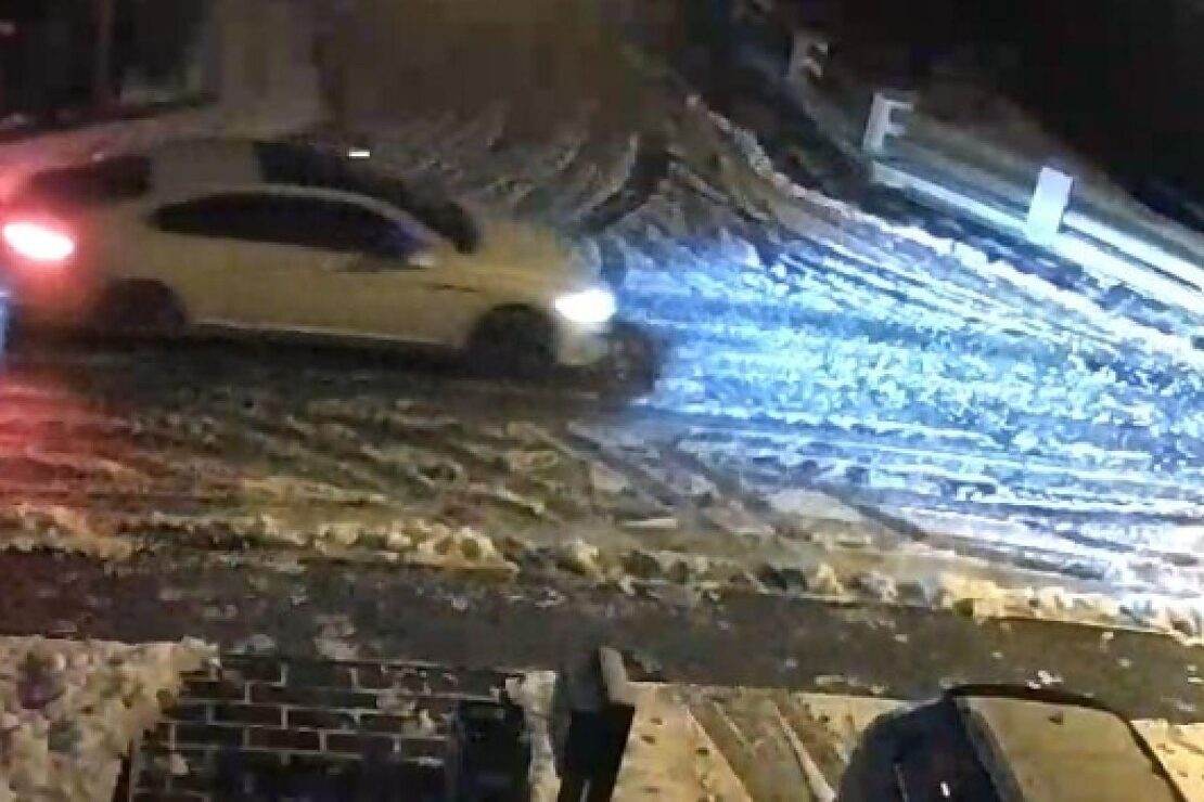 Bilder von Fluchtfahrzeug und Beute nach Raubüberfall in Dreieich veröffentlicht