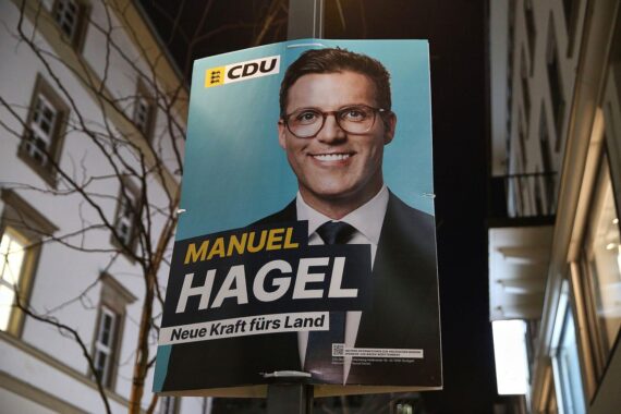 Wahlplakat der CDU zur Landtagswahl in Baden-Württemberg, zeigt Manuel Hagel.