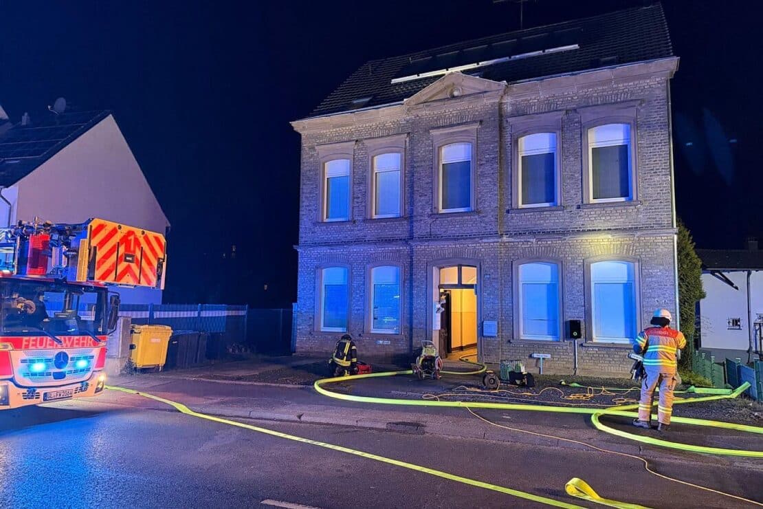 Feuerwehreinsatz in Bergisch Gladbach nach Rauchmelder-Alarm