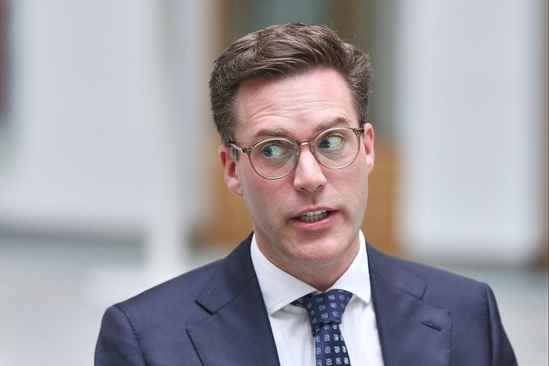 Hagel wirft Özdemir Unehrlichkeit vor