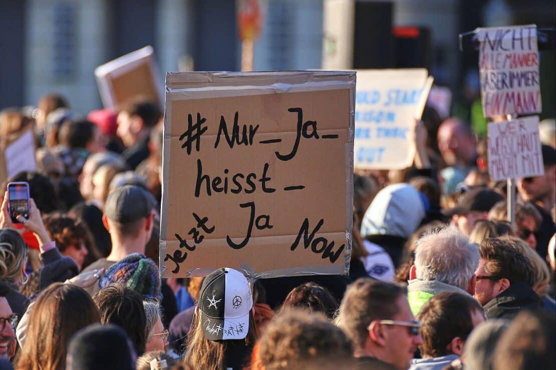 Klöckner kritisiert Debatte über Gewalt gegen Frauen als unehrlich