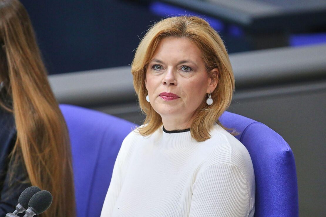 Klöckner verteidigt militärisches Vorgehen gegen den Iran