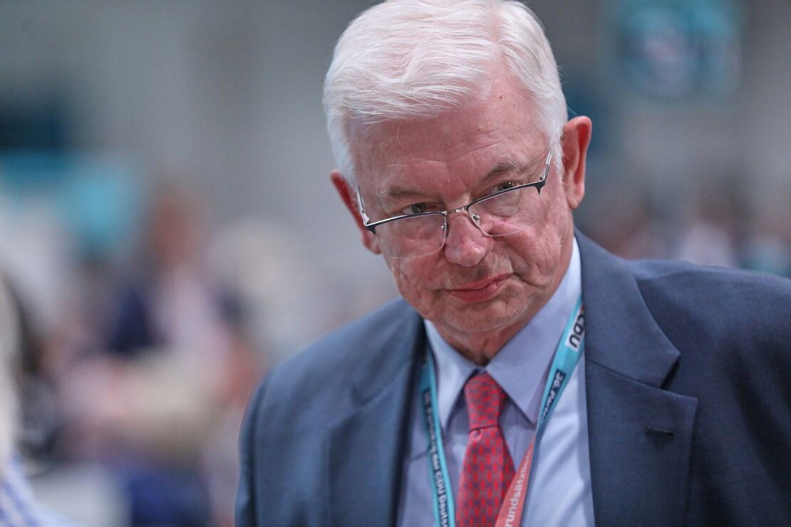 Koch verlangt von Merz Opferbereitschaft für Reformen