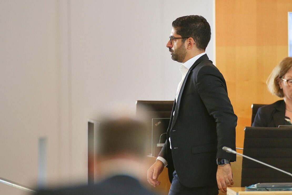 Mansoori bestürzt: Angriff auf Bahnmitarbeiter in Frankfurt