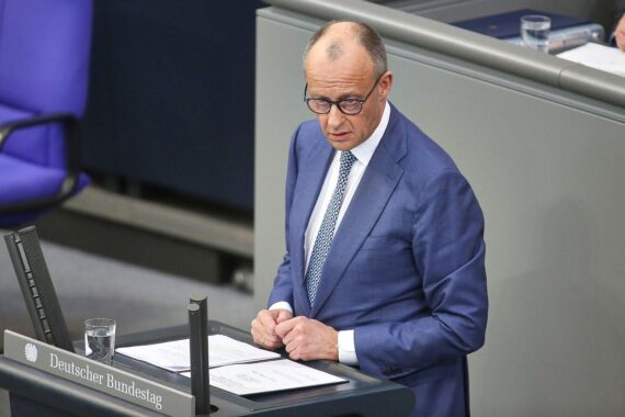 Friedrich Merz spricht im Bundestag über EU-Reformen und wirtschaftliche Handlungsspielräume.