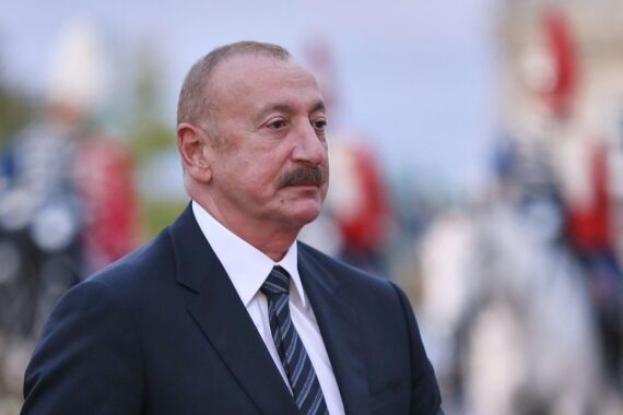 Bundeskanzler Merz telefoniert mit Aserbaidschans Präsident Alijew über Frieden und regionale Stabilität.