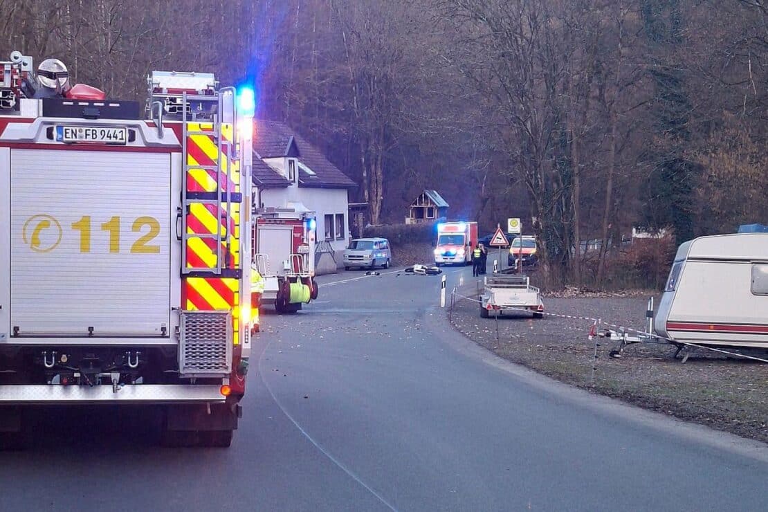 Motorradunfall auf L701 bei Breckerfeld – Rettungshubschrauber im Einsatz