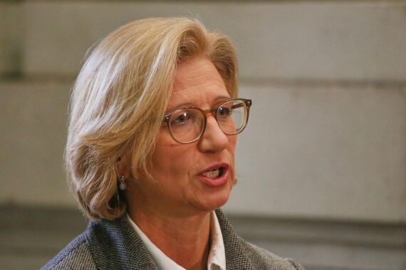 Anke Rehlinger fordert die SPD zu Reformen und direkterem Bezug zu Wählerbedürfnissen auf.