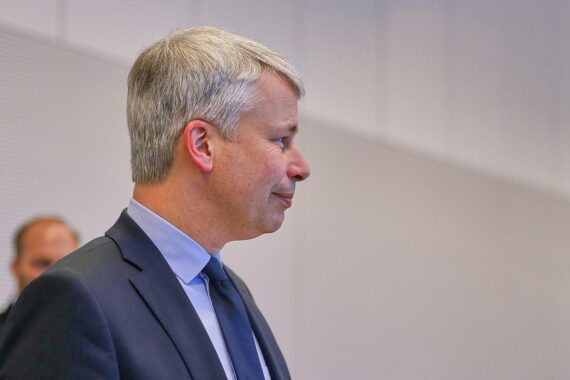 Steffen Bilger spricht zu Energiepreisen und möglichen Maßnahmen zur Entlastung in Berlin.