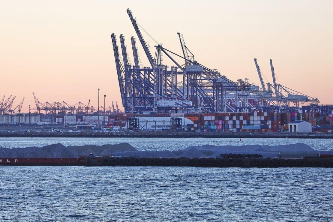 Umfrage: Knappe Mehrheit für härtere Gangart der EU im Zollstreit