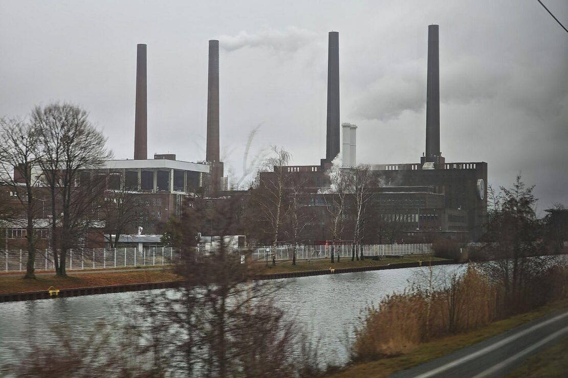 VW-Gewinn halbiert sich 2025