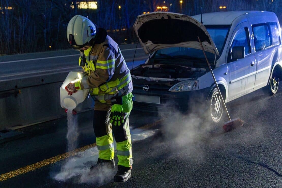 Zwei Unfälle auf der A46 bei Iserlohn führen zu langen Sperrungen