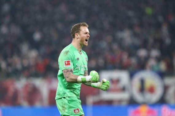 Hoffenheim feiert 2:1-Sieg gegen Dortmund, Kramaric erzielt zwei entscheidende Tore per Elfmeter.