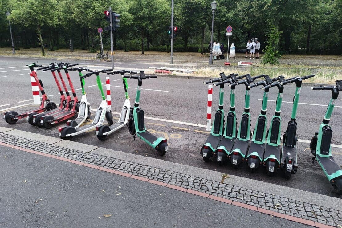 14-Jährige stirbt nach E-Scooter-Unfall in Berlin-Britz