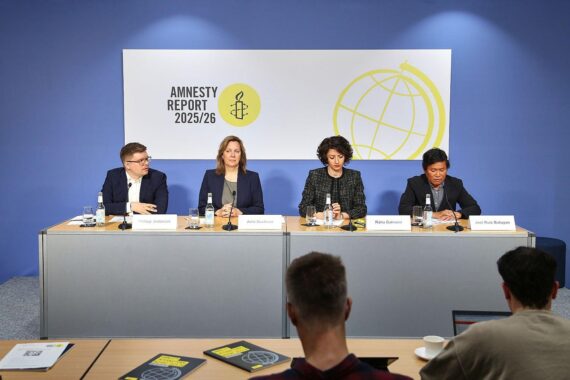 Berlin, Proteste, Menschenrechte, Amnesty International, Regierung, Entscheidungsfindung, 2025, Völkerrecht, Verantwortung, Kritik.