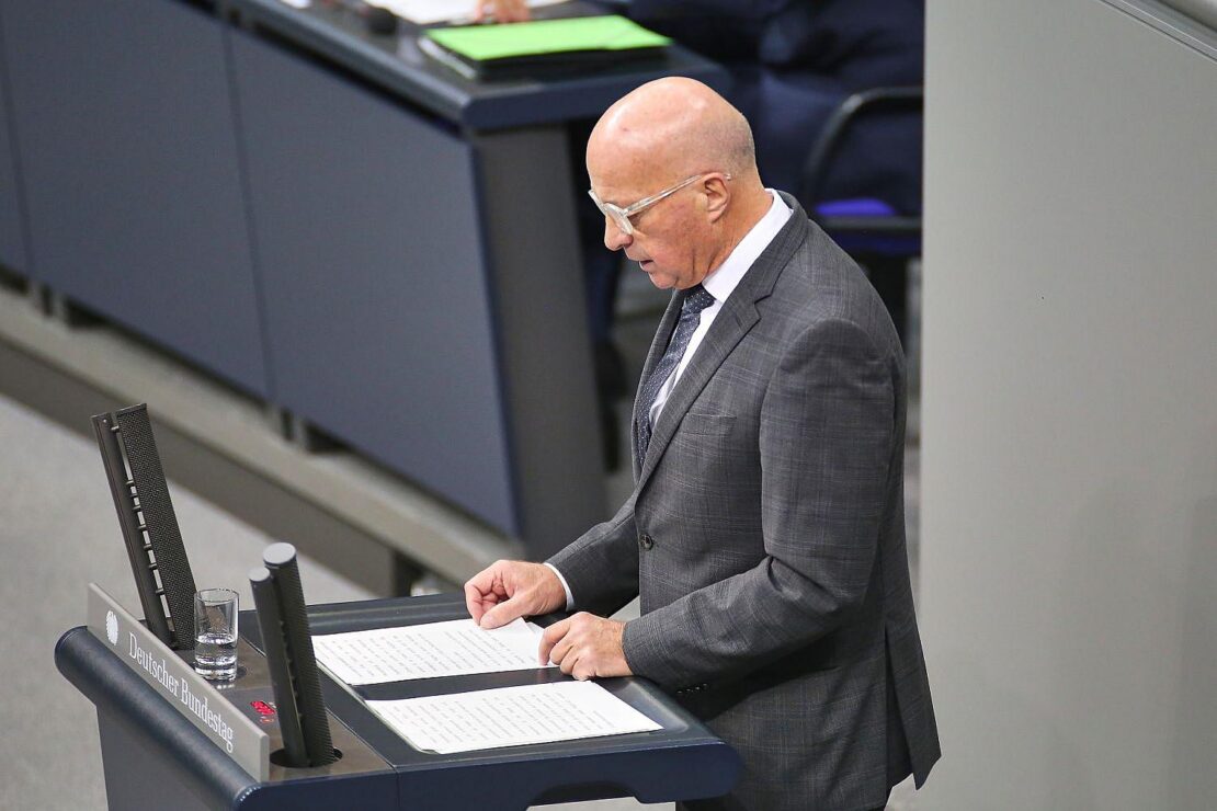 Berichte: Verteidigungspolitischer Sprecher der AfD tritt zurück
