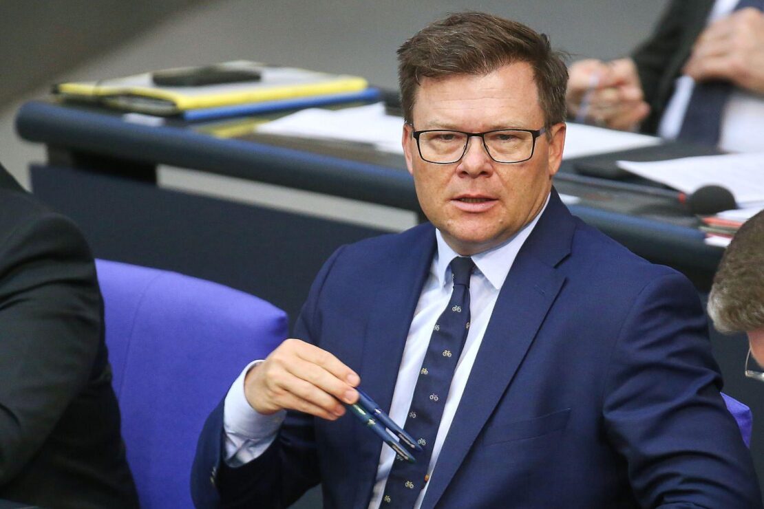 Bundesumweltminister denkt über Haushaltsnotlage nach