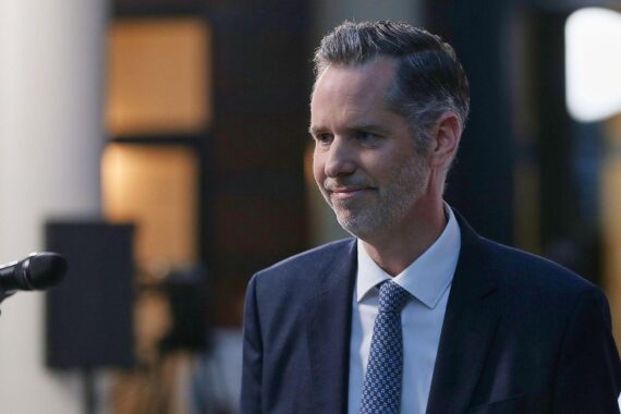 Christian Dürr präsentiert Manifest: Fokus auf wirtschaftliche Freiheit und klare Parteiausrichtung.