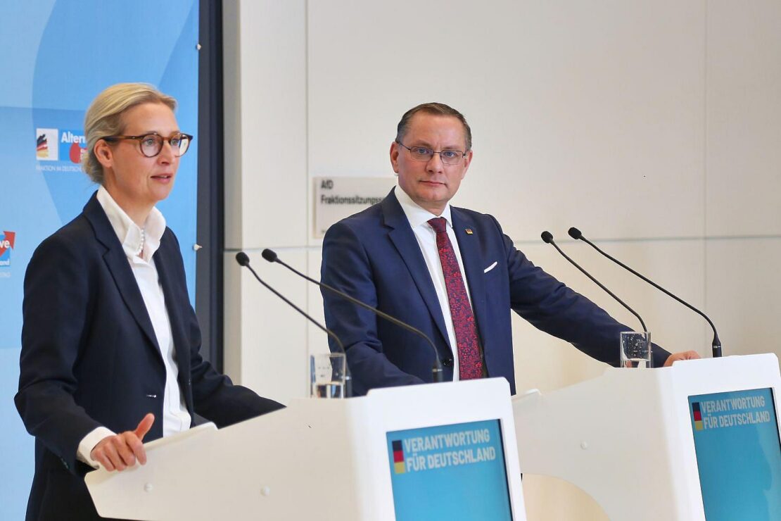 Forsa: AfD zieht mit Union gleich