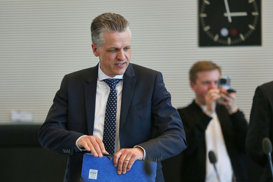 Frei hält Zeitplan für Gesundheitsreform für realistisch