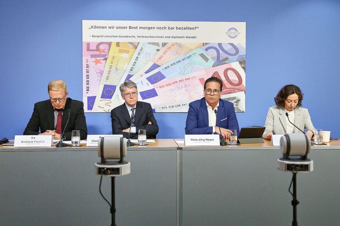 Gutachten: Verweigerung von Bargeldannahme verletzt Grundrechte