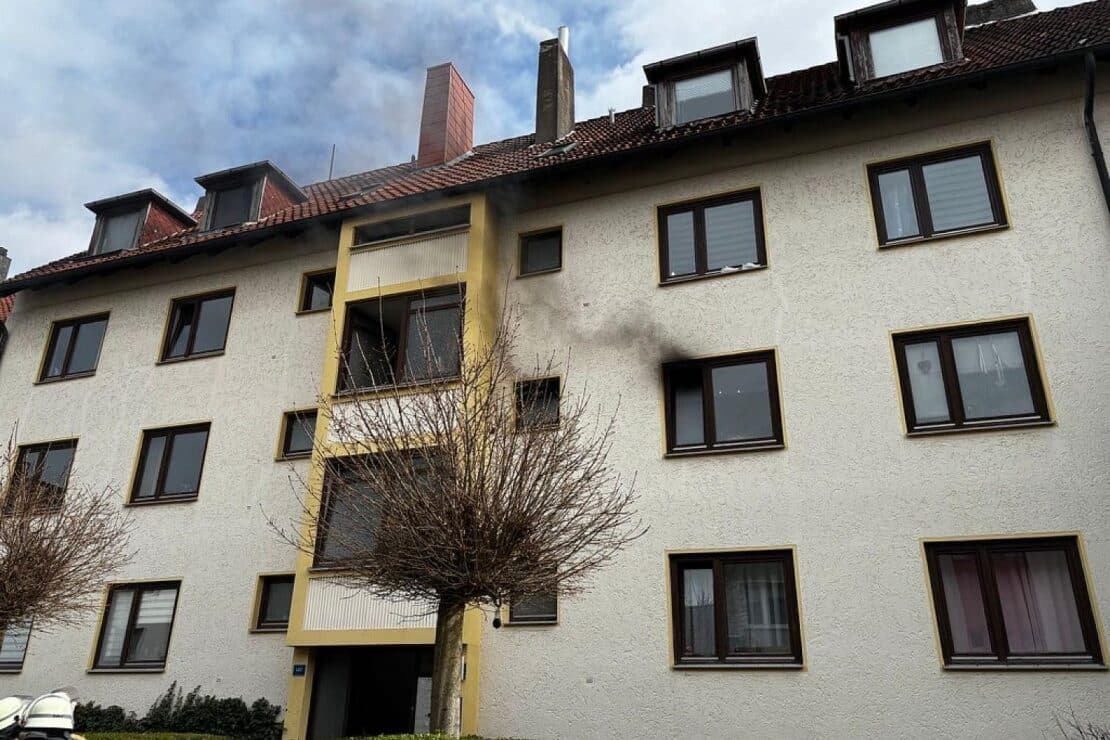 Küchenbrand in Bremerhaven führt zu Feuerwehr-Einsatz
