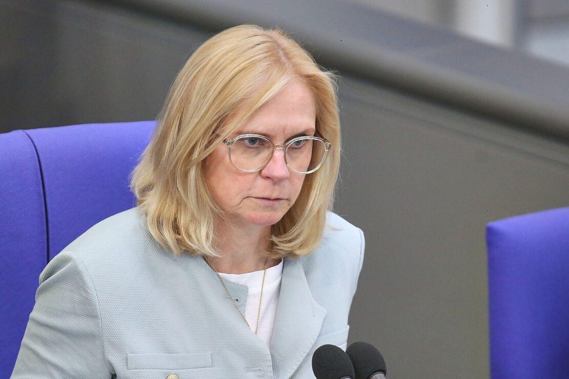 Lindholz will Signal-Verbot für Politiker