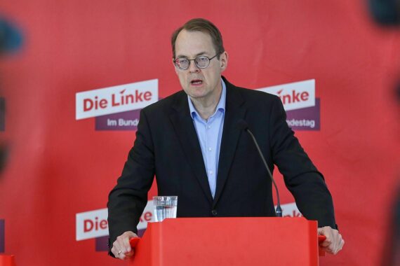 Sören Pellmann spricht über Diplomatie und fordert weniger militärische Beteiligung Deutschlands.