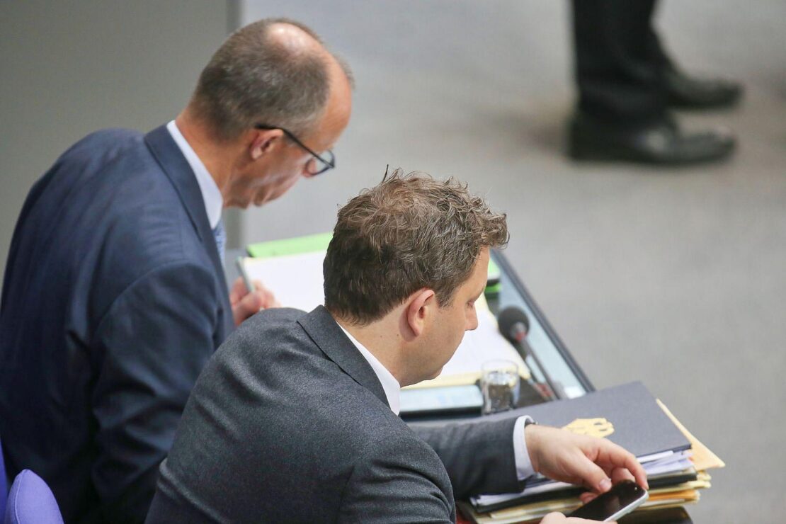 Neue Umfrage: Merz und Schwarz-Rot unbeliebt wie nie