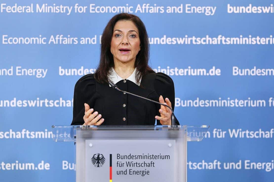 Reiche macht Druck bei Sozialreformen