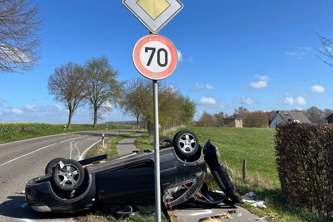 Vier Schwerverletzte bei Unfall auf Kreisstraße bei Herzogenrath