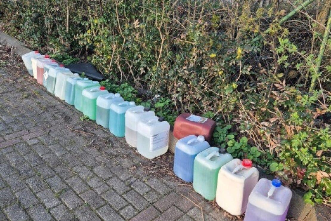 Wiederholt Chemikalien illegal in mehreren Gemeinden entsorgt
