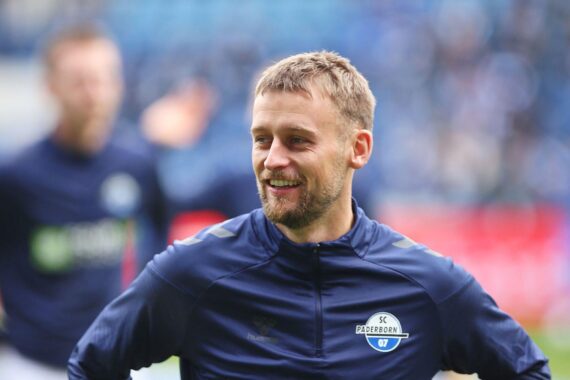 Zwei bedeutende Fußballspiele in der 2. Bundesliga mit spannenden Wendungen und packenden Toren.