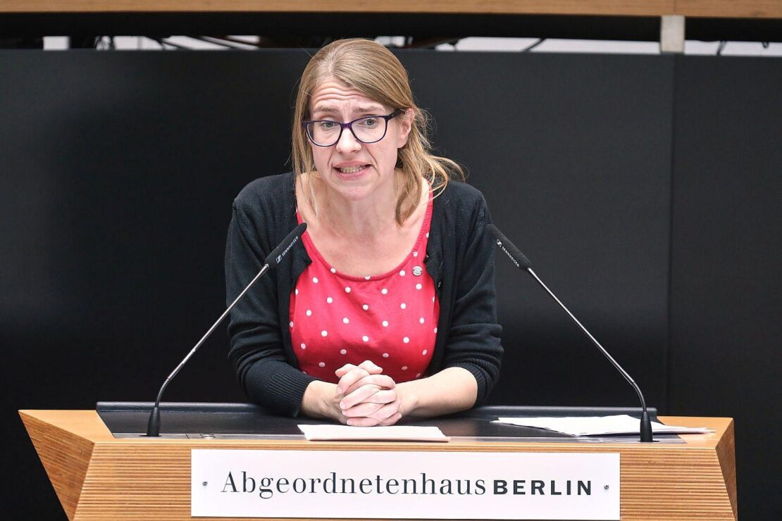 Bildungssprecherin der Linken kritisiert Entlastungsvereinbarung als Mogelpackung