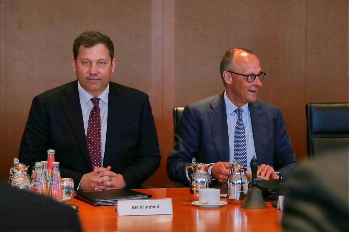 Caritas-Präsidentin fordert Entlastung bei Sozialbeiträgen