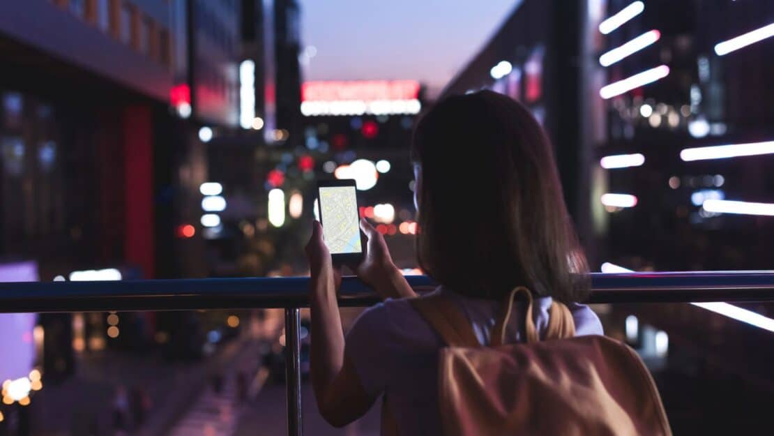 Digital unterwegs: Wie sich unsere Reisen dank smarter Technologien verändern