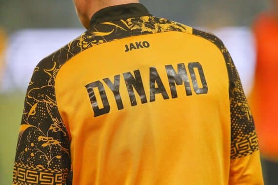 Dynamo-Spieler Dominik Kother wechselt zu MSV Duisburg, Lichtblick für seine Karriere-Entwicklung.