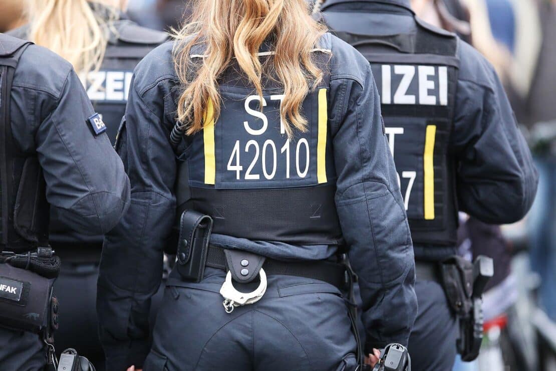 Fünf Personen nach Angriff in Frankfurt festgenommen