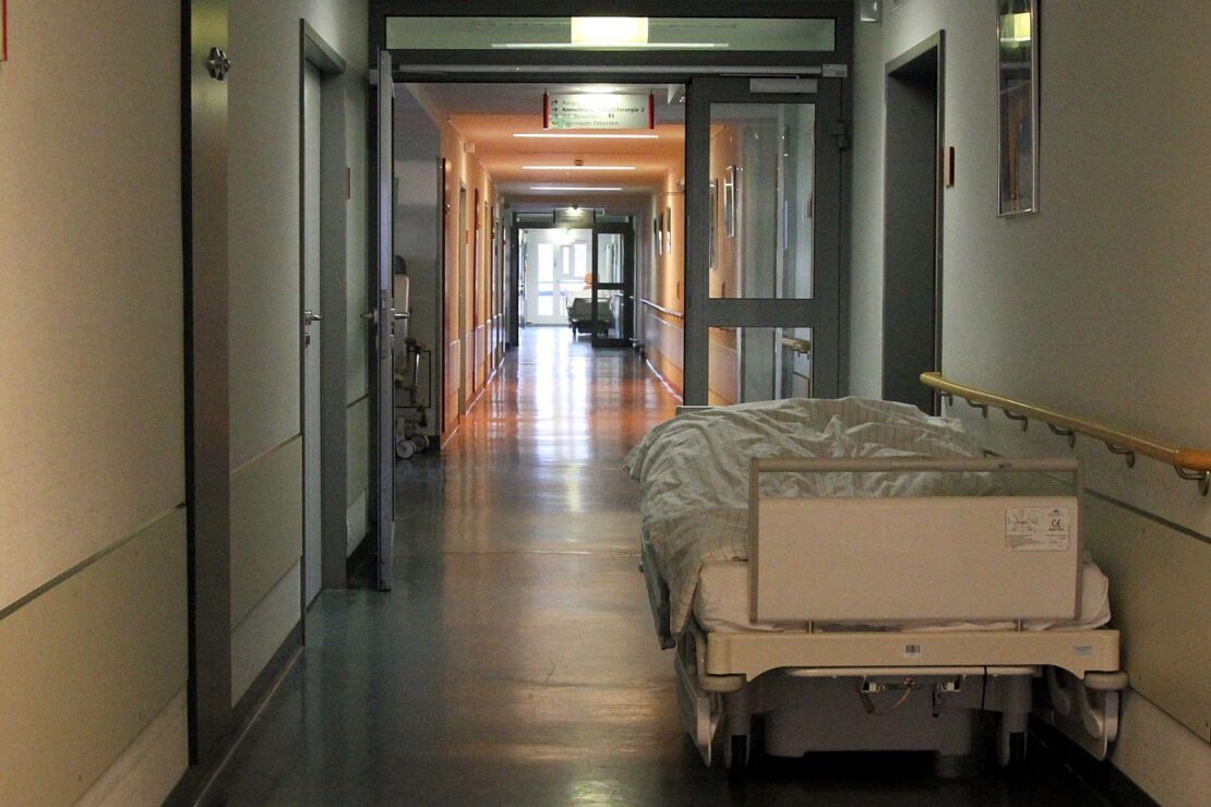 GKV-Chef fordert mehr staatliche Leistungen für Pflegeheime