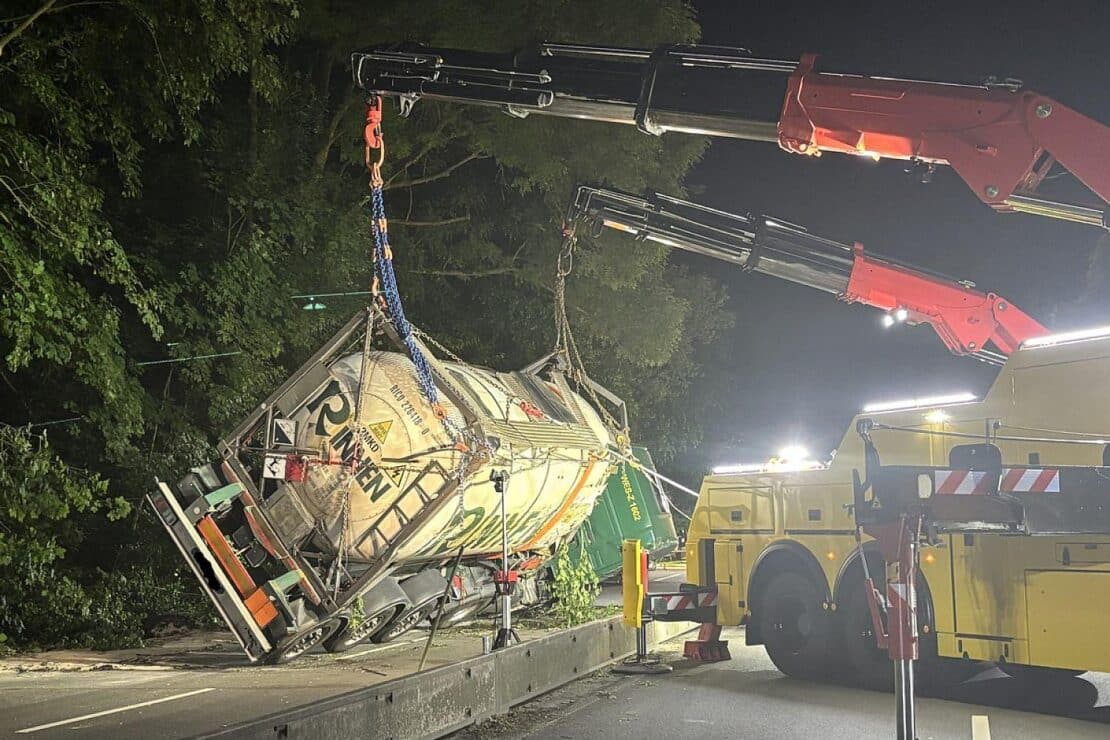 Gefahrgutunfall auf B224 in Gladbeck nach 21 Stunden beendet
