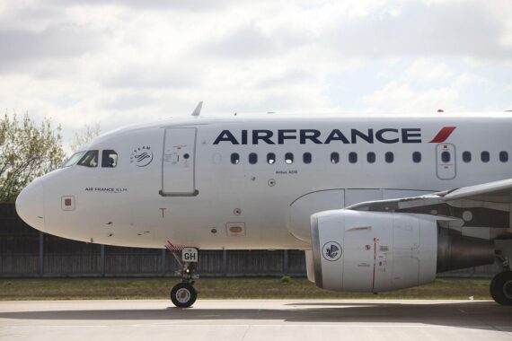 Flugzeugabsturz: Air France und Airbus verurteilt wegen fahrlässiger Tötung. 228 Tote.