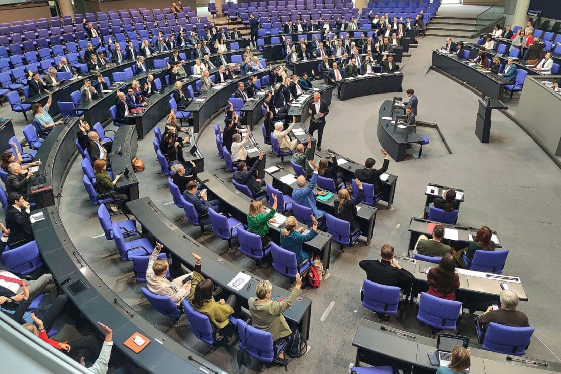 Grüne bringen eigenes Gesetz zur Aussetzung der Diätenerhöhung ein