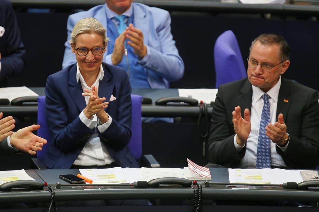 Insa: AfD distanziert Union weiter