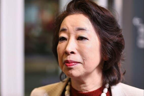 Mitsuko Shino spricht über Japans Unterstützung für die Ukraine und territoriale Integrität.