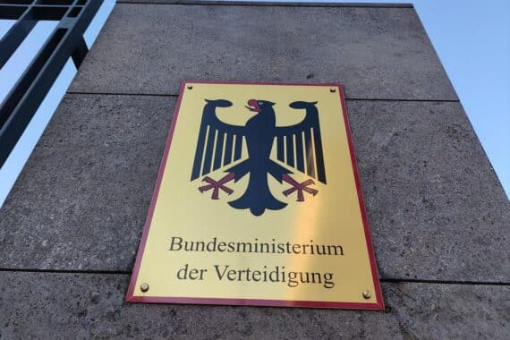 Kiel: Oberbürgermeister Yilmaz, maritime Technologien, Innovationszentrum, Zusammenarbeit von Wissenschaft und Industrie.