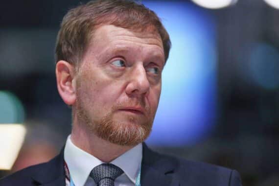 Michael Kretschmer fordert umfassende Reformen für die Handlungsfähigkeit der Bundesländer.