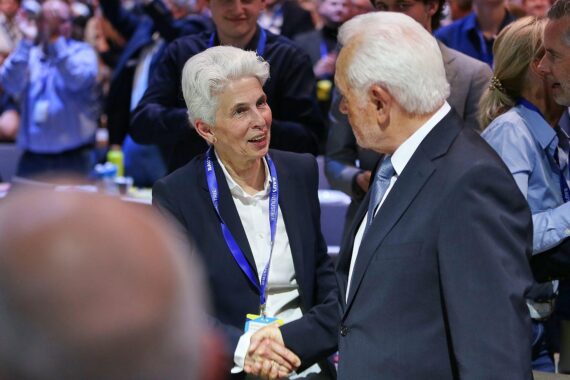 Wolfgang Kubicki warnt Marie-Agnes Strack-Zimmermann vor Kritik an neuer FDP-Führung.
